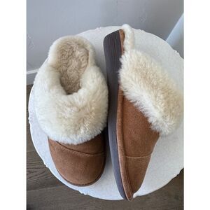 Nuknuuk Women’s Cozy Suede Shearling-Lined Slip-On Slippers - Tan & Cream Size 8